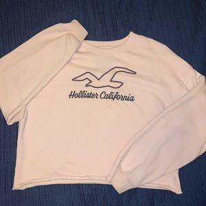 Hollister cropped long sleeve🤍